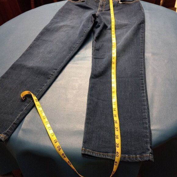 Gloria Vanderbilt Women's 14 Blue Jeans - Picture 6 of 9